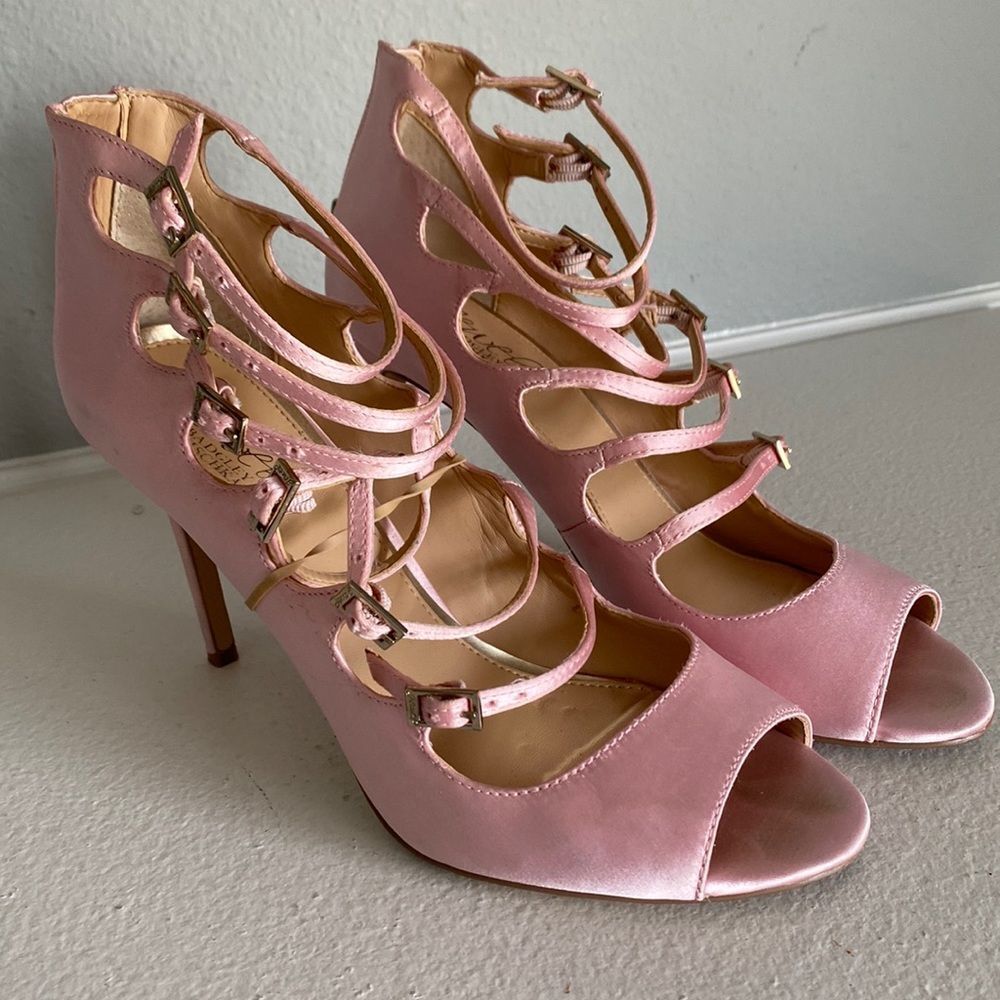 Jewel Badgley Mischka